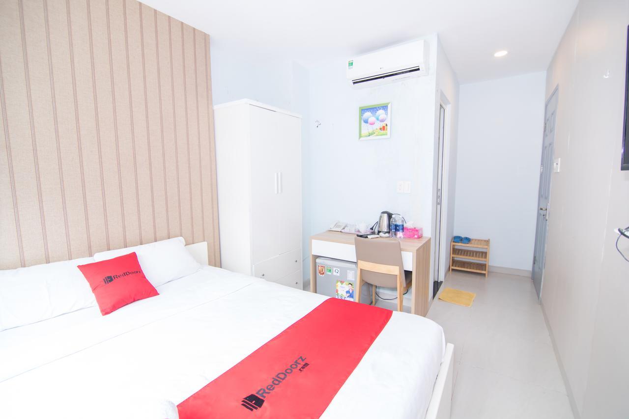 Reddoorz Near Sc Vivocity Mall 2 Ho Chi Minh-stad Buitenkant foto