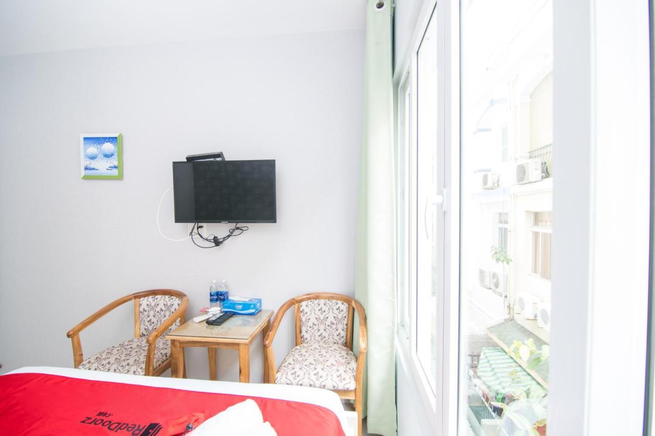 Reddoorz Near Sc Vivocity Mall 2 Ho Chi Minh-stad Buitenkant foto